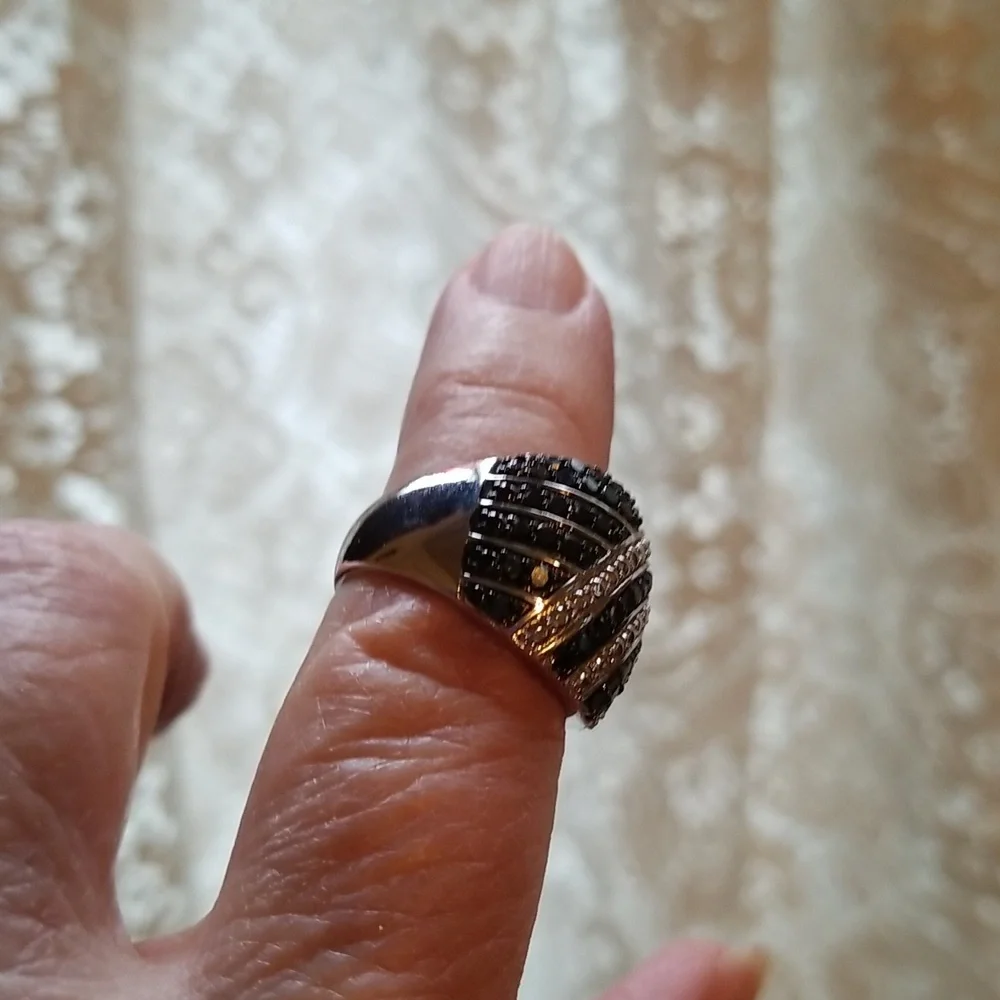 Silver ring with Diamonds - Picture 11 of 11